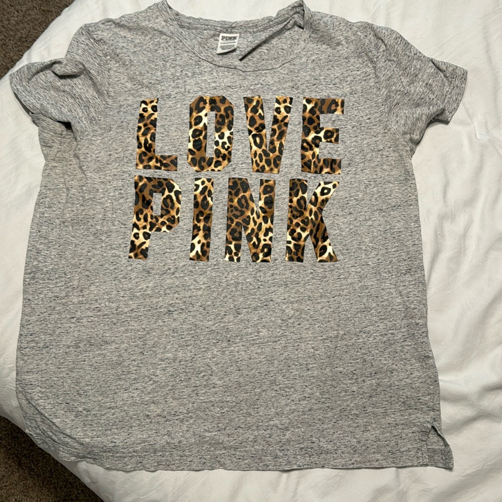 Vs pink leopard tee